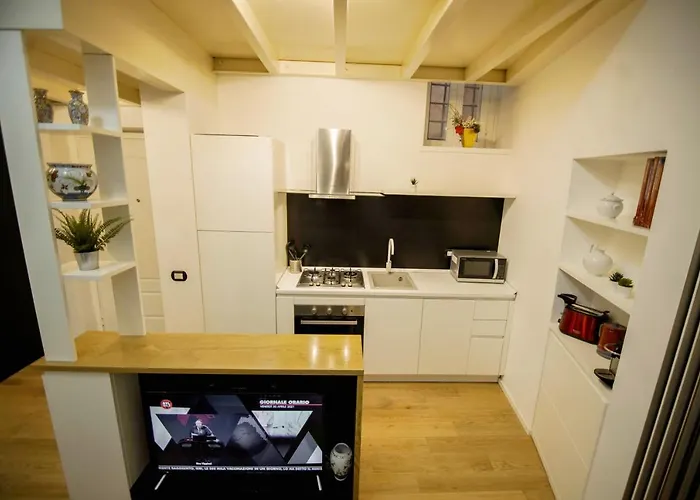 Bruno Domus Moderna アパート *