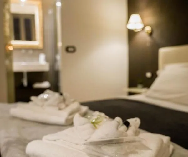 Bruno Domus Moderna * ローマ