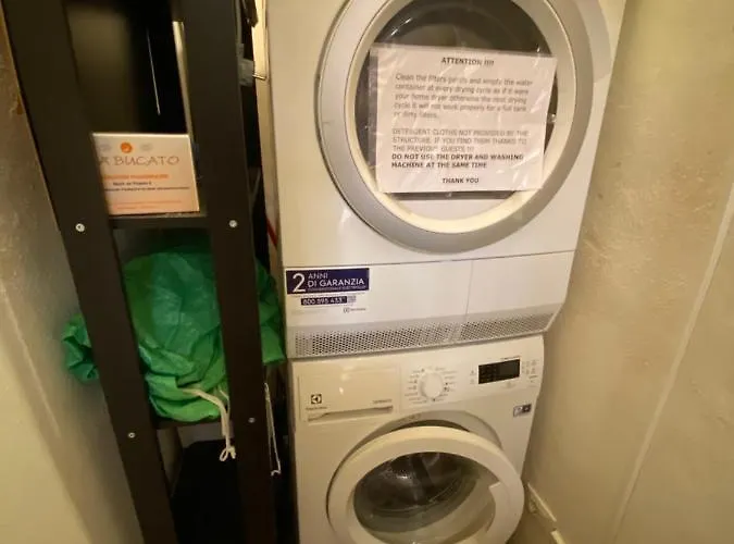 Bruno Domus Moderna アパート *